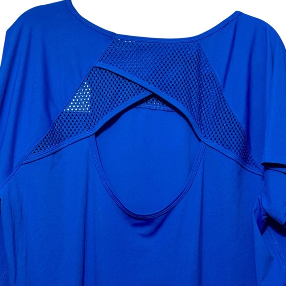 LIVI Active by Lane Bryant Blue Lightweight Back Cutout Athleisure Workout Top - Picture 6 of 9